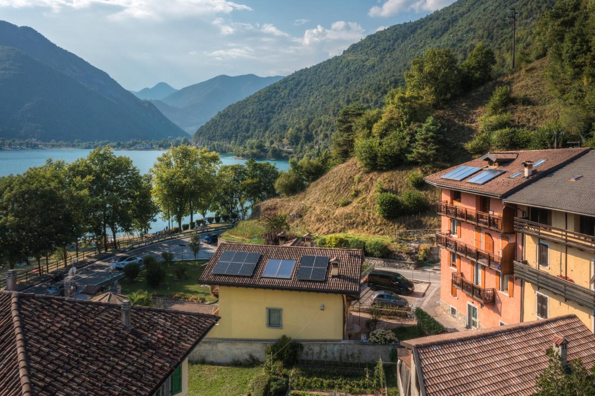 Appartamento Casa Monica Ledro Family Mezzolago Esterno foto